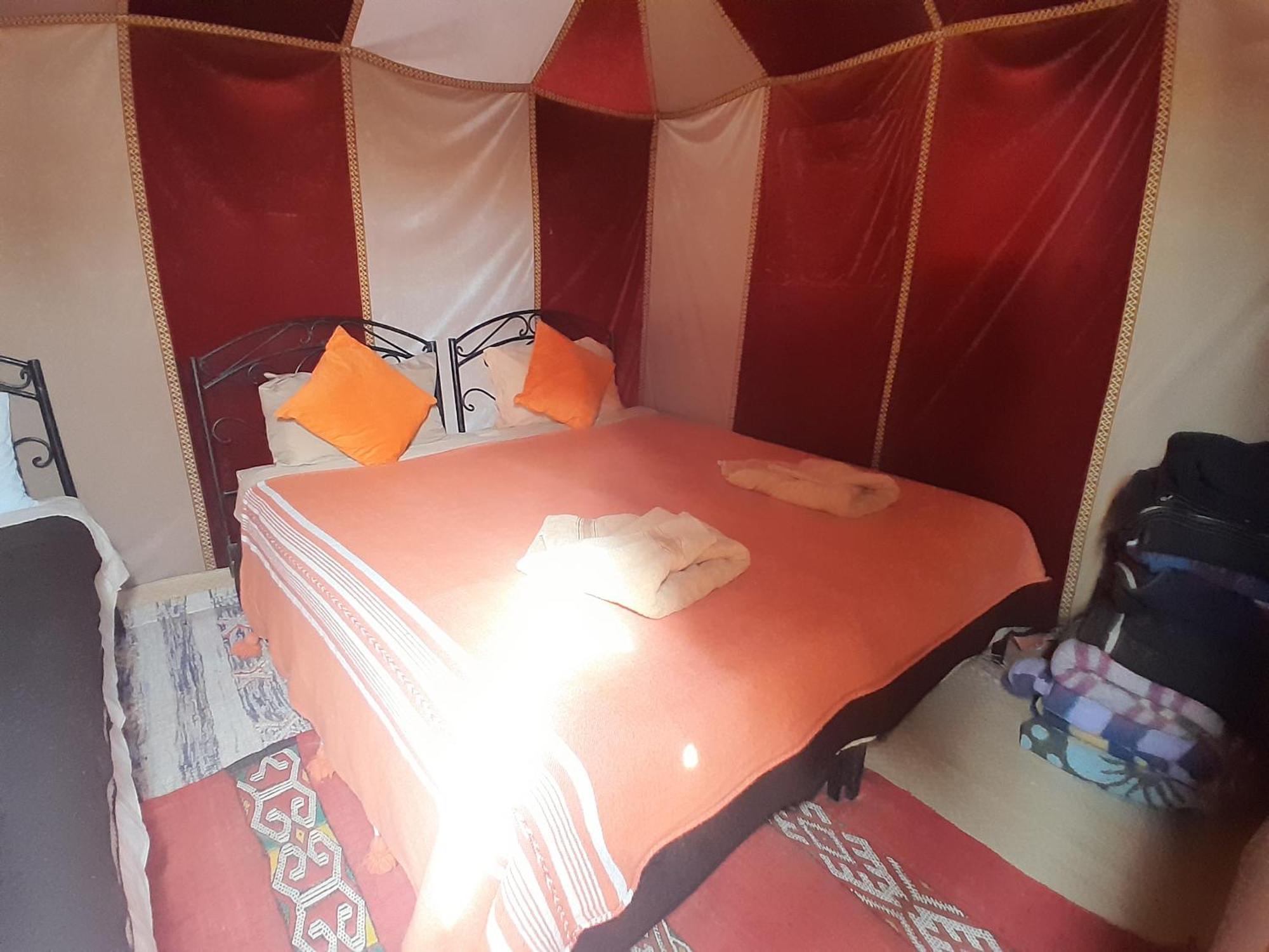 Camel Trekking Desert Camp Мерцуга Екстериор снимка