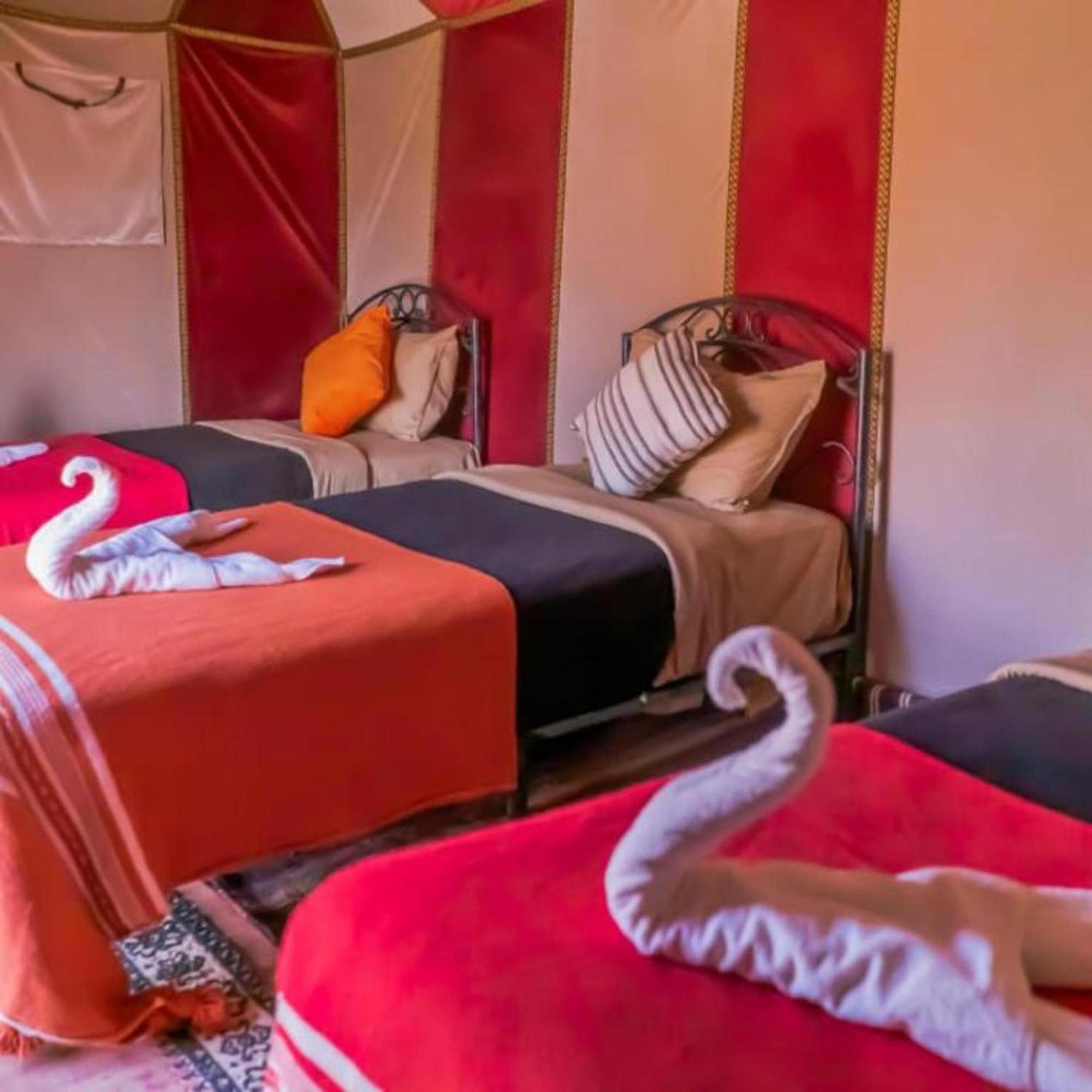 Camel Trekking Desert Camp Мерцуга Екстериор снимка