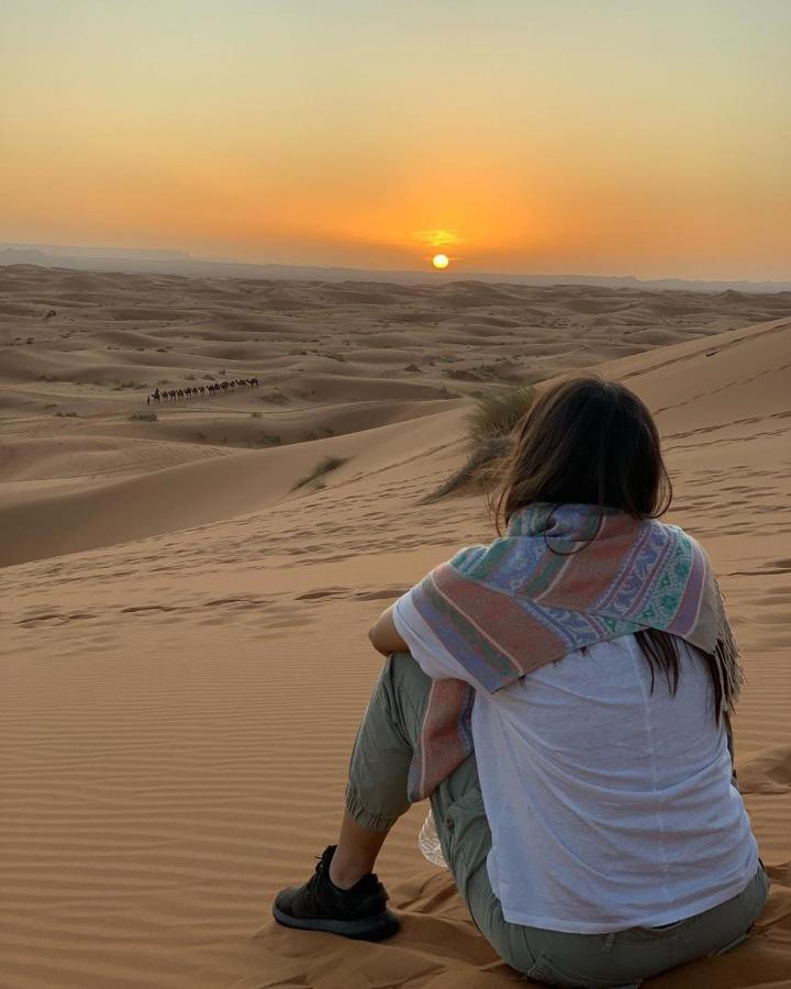 Camel Trekking Desert Camp Мерцуга Екстериор снимка
