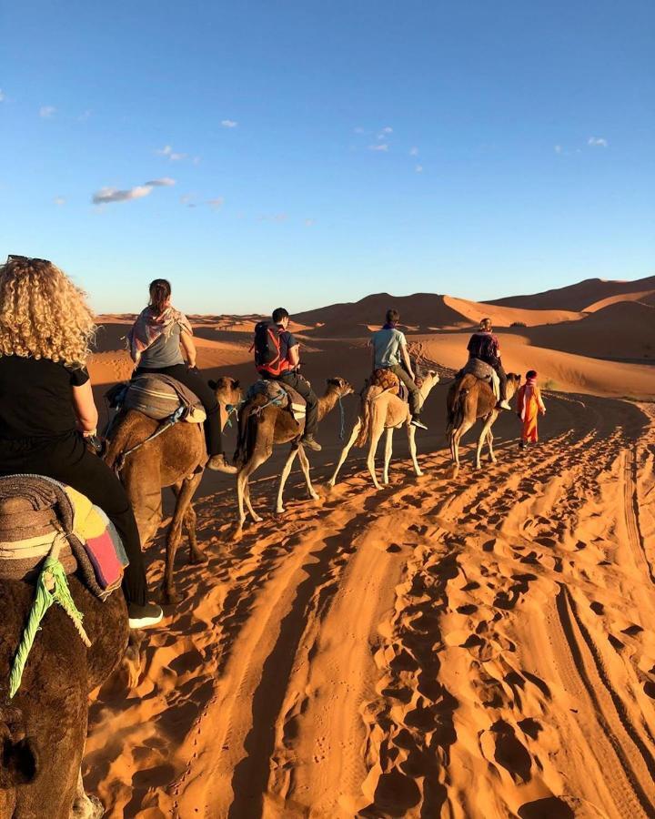 Camel Trekking Desert Camp Мерцуга Екстериор снимка