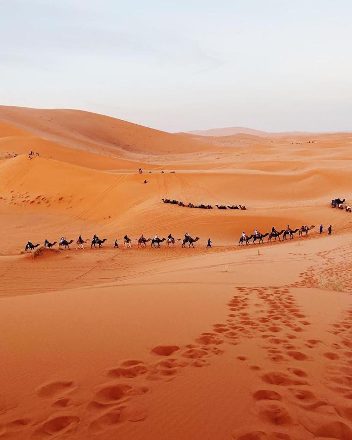Camel Trekking Desert Camp Мерцуга Екстериор снимка