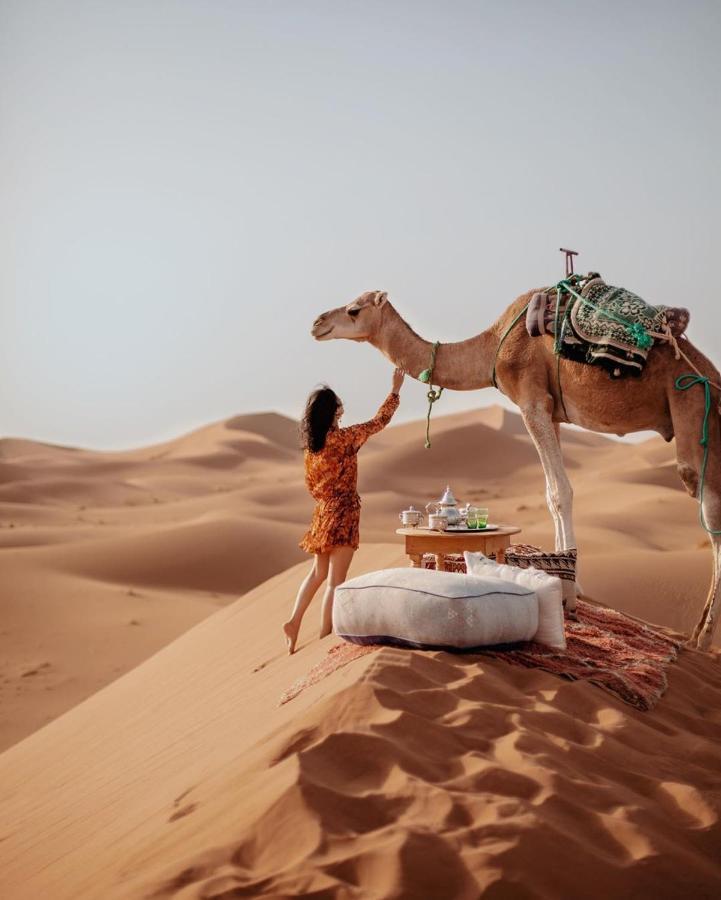 Camel Trekking Desert Camp Мерцуга Екстериор снимка